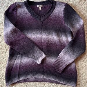 White Stag Purple Ombré Striped V-neck Woman’s Sweater Extra Large (16/18)